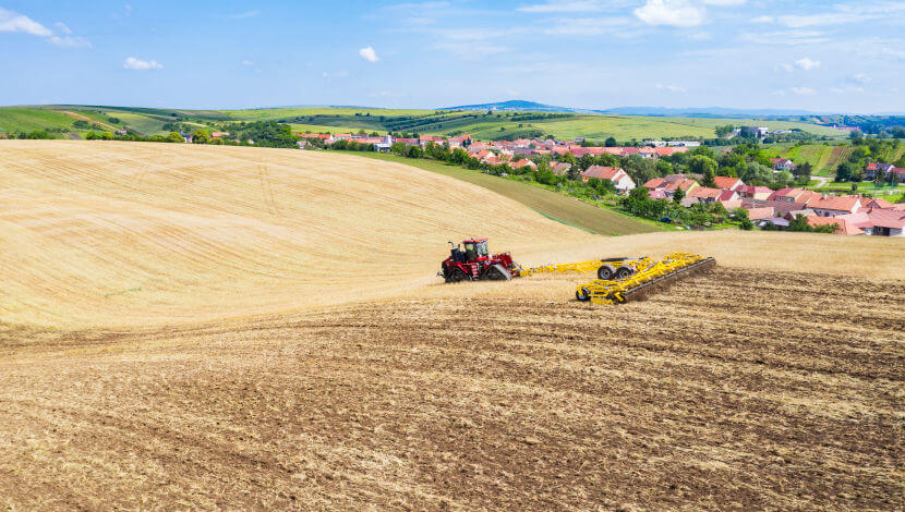svářeč zemědělská technika - mobilní svářeč - svářeč Třebíč -svařování v České republice