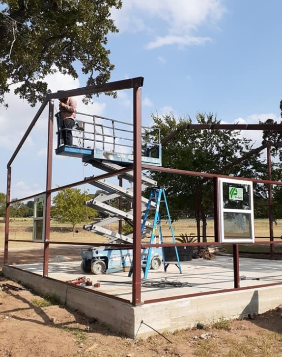 výroba na zakázku - Opravy Přívěsů a Vrat - Mobilní svářeč - Svářeč Třebíč - zámečník-svářeč - svářeč ocelových konstrukcí